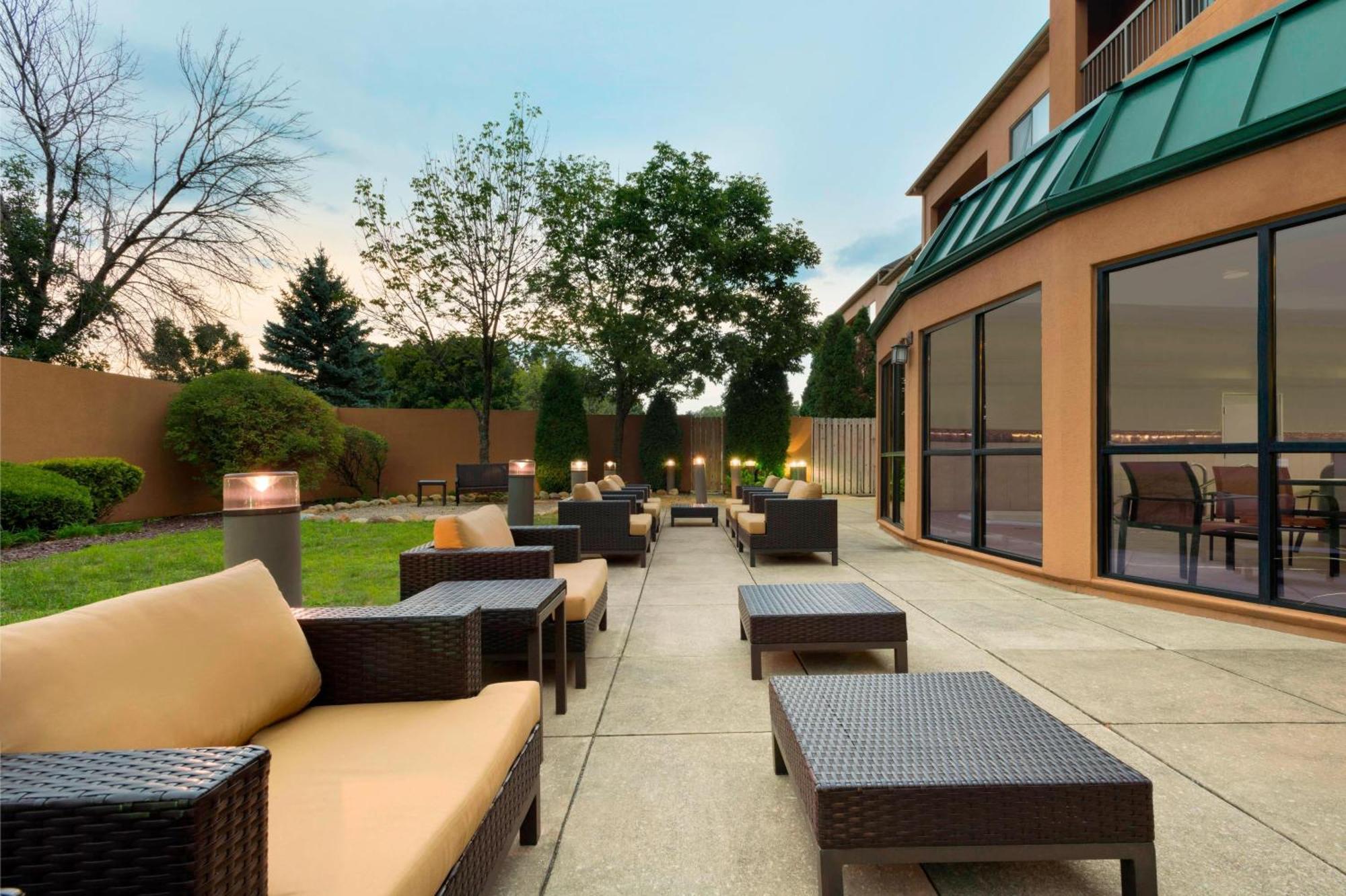 Courtyard Akron Fairlawn Montrose Exterior photo